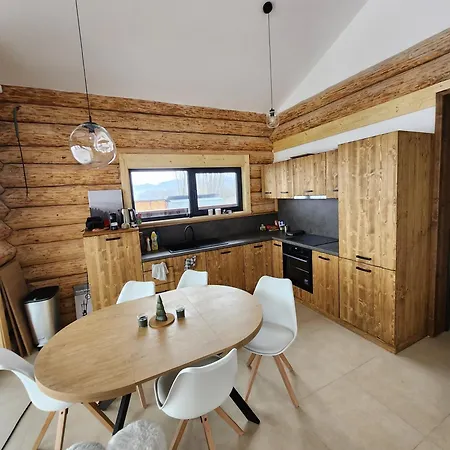 Mona Pavčina Lehota