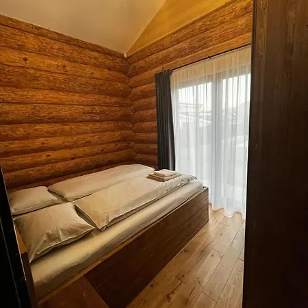 Mona Pavčina Lehota