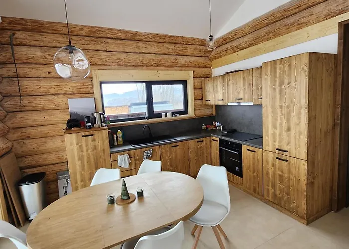 Mona Pavcina Lehota (Zilinsky)